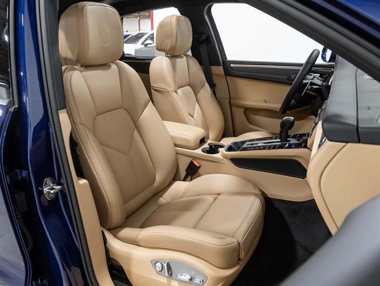 2026 Porsche Macan  Photo