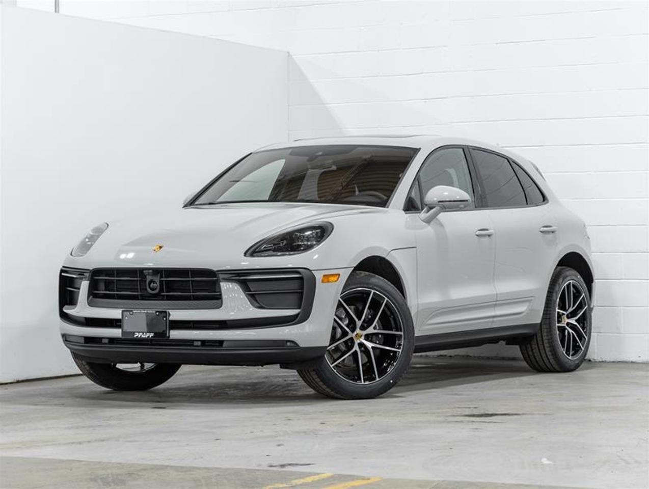 2026 Porsche Macan  Photo0