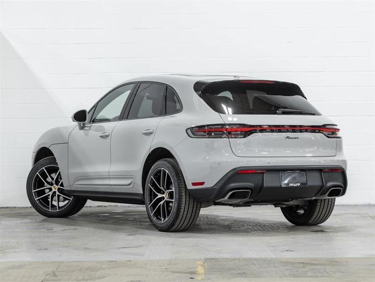 2026 Porsche Macan  Photo
