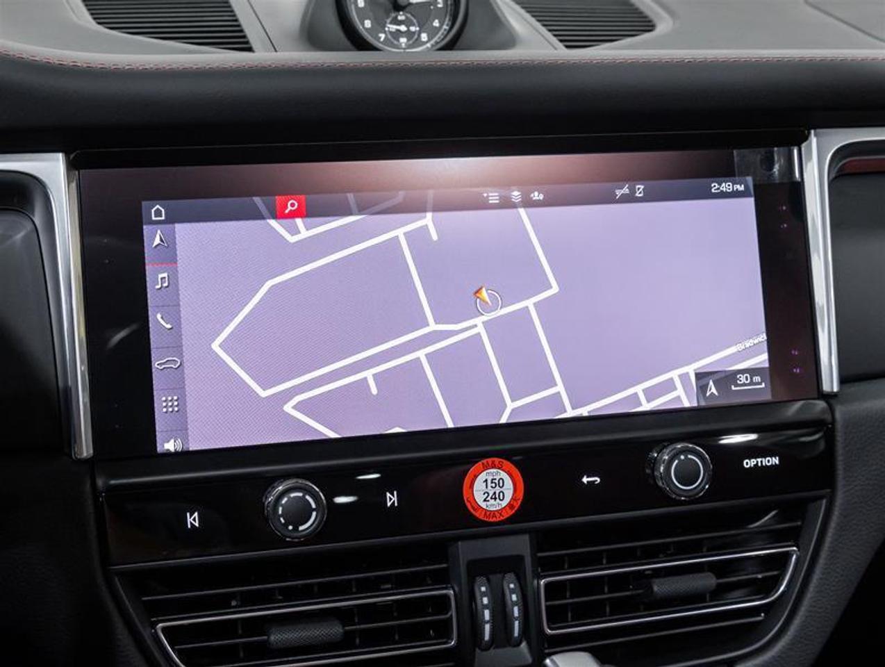 2026 Porsche Macan  Photo