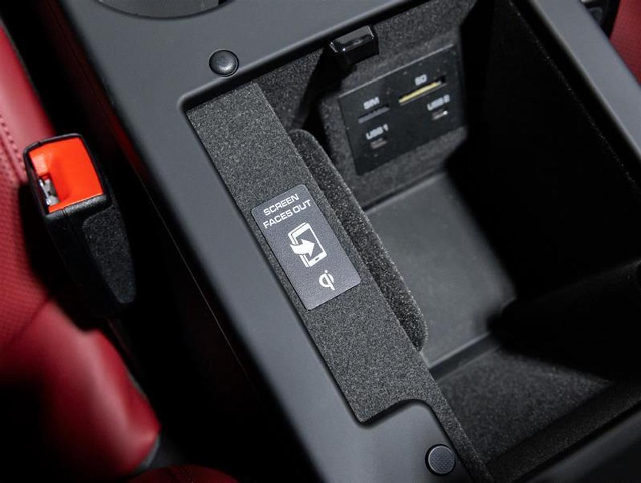 2026 Porsche Macan  Photo