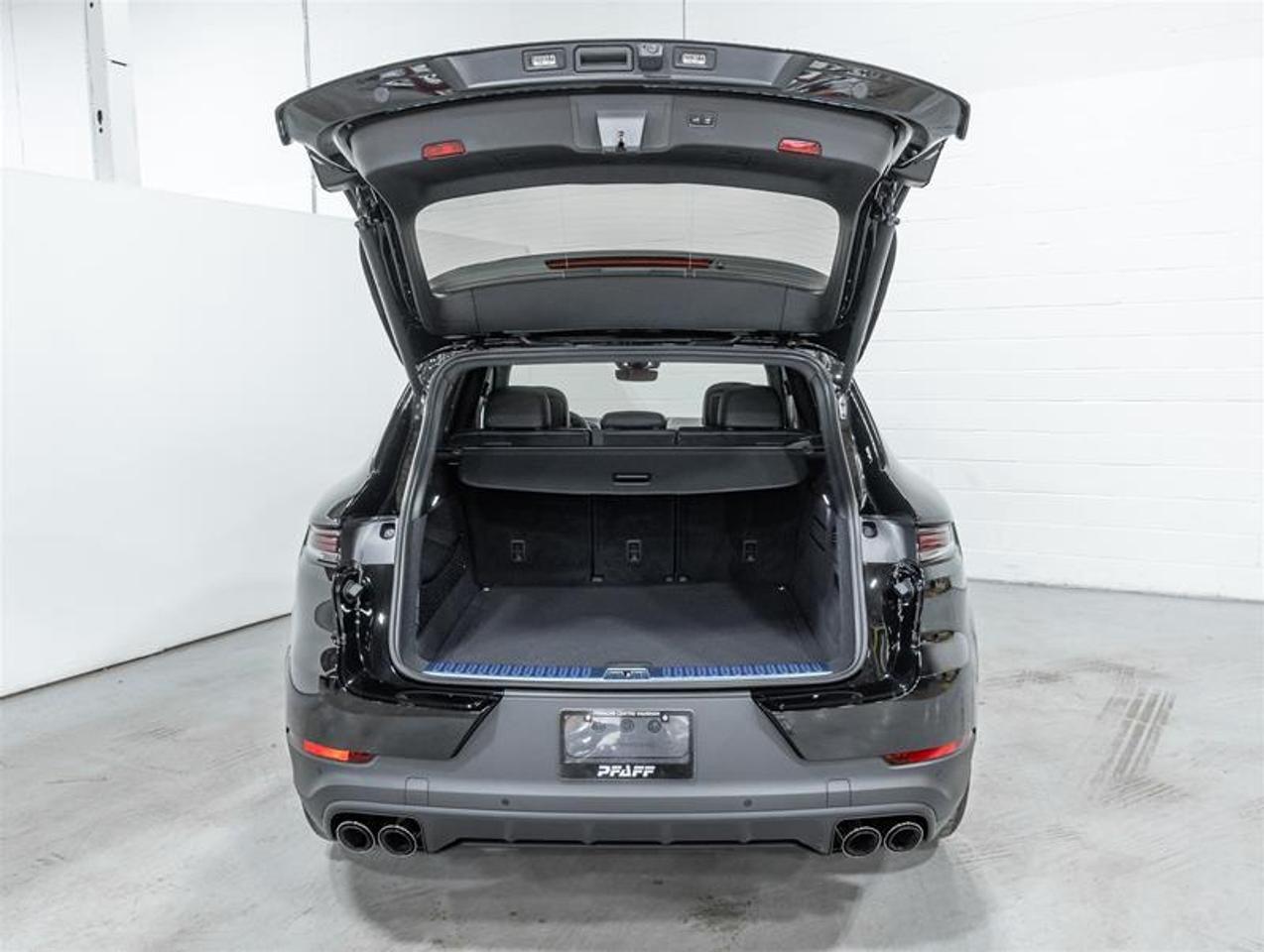 2026 Porsche Cayenne  Photo