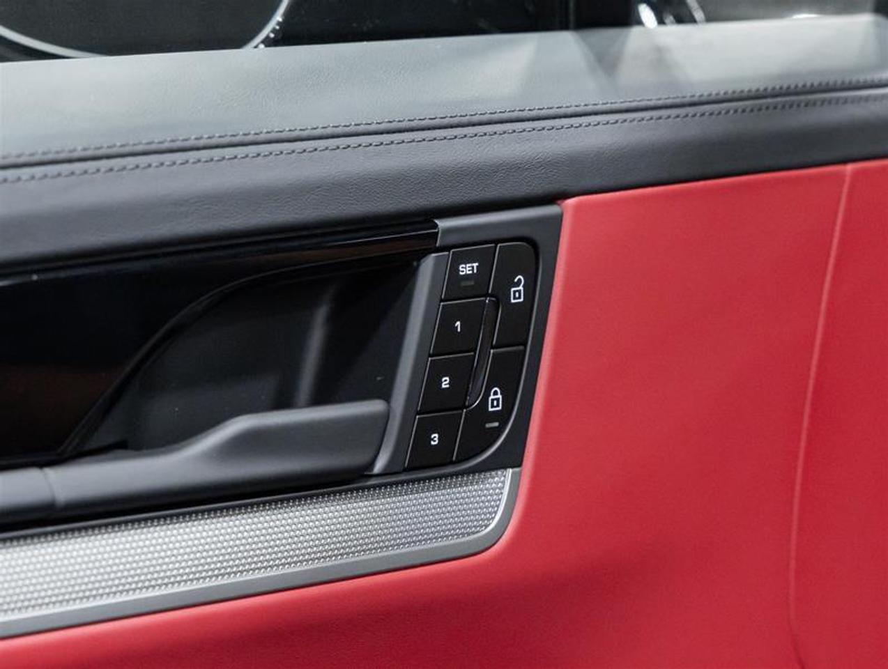 2026 Porsche Cayenne  Photo