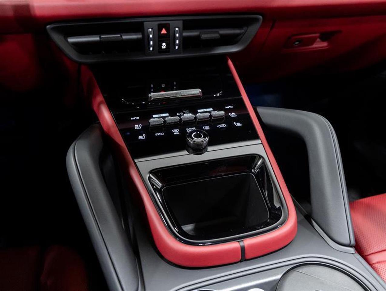 2026 Porsche Cayenne  Photo