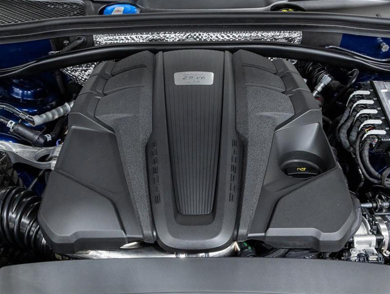 2026 Porsche Macan  Photo