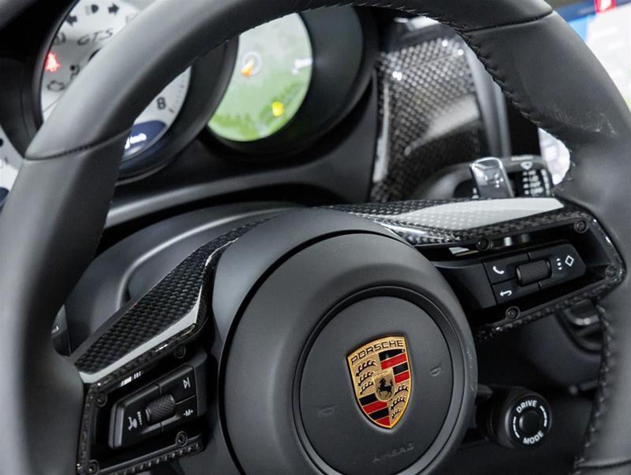 2026 Porsche Macan  Photo