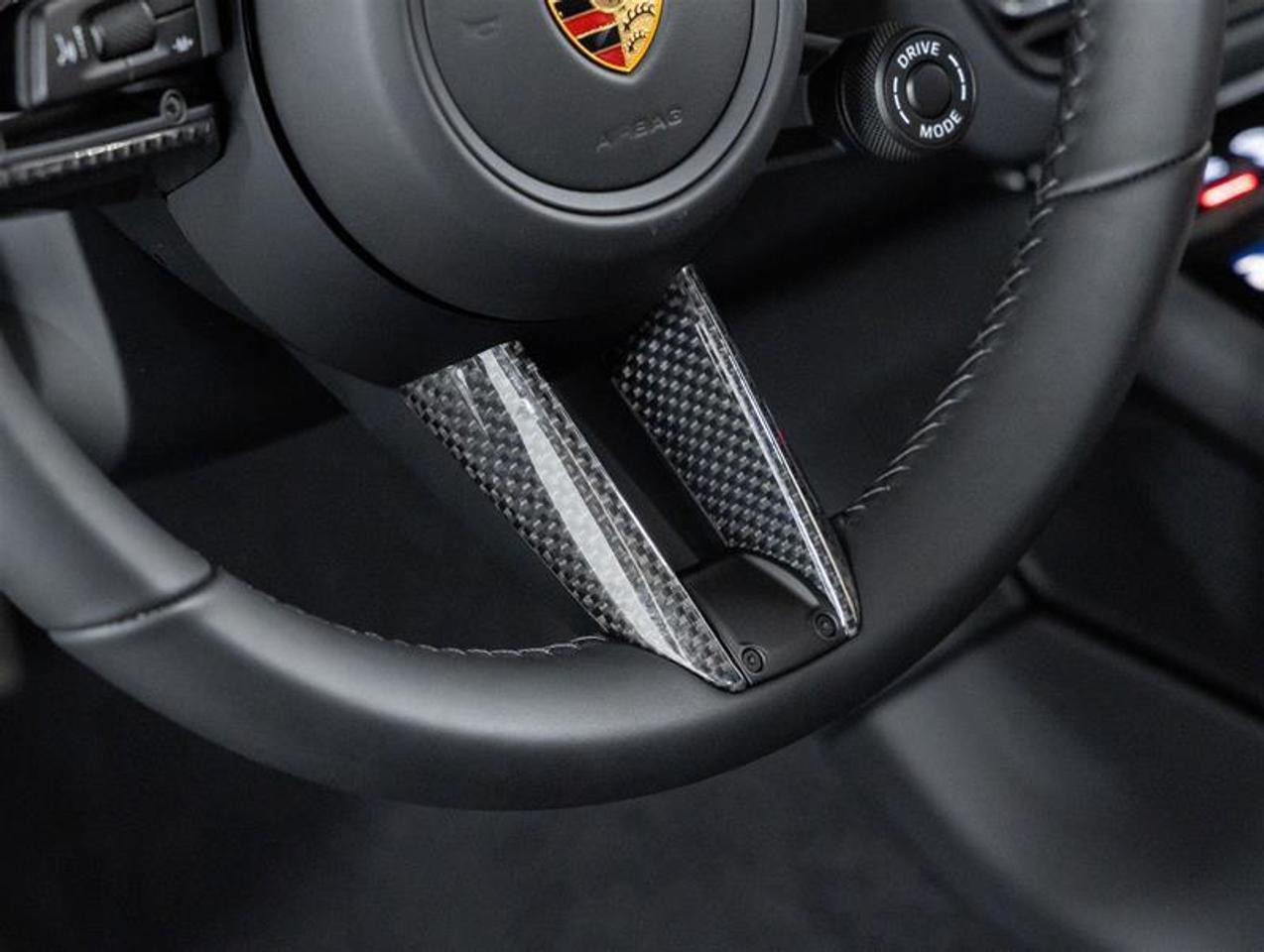 2026 Porsche Macan  Photo