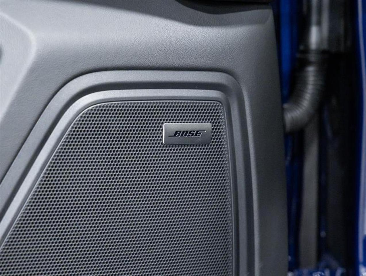 2026 Porsche Macan  Photo