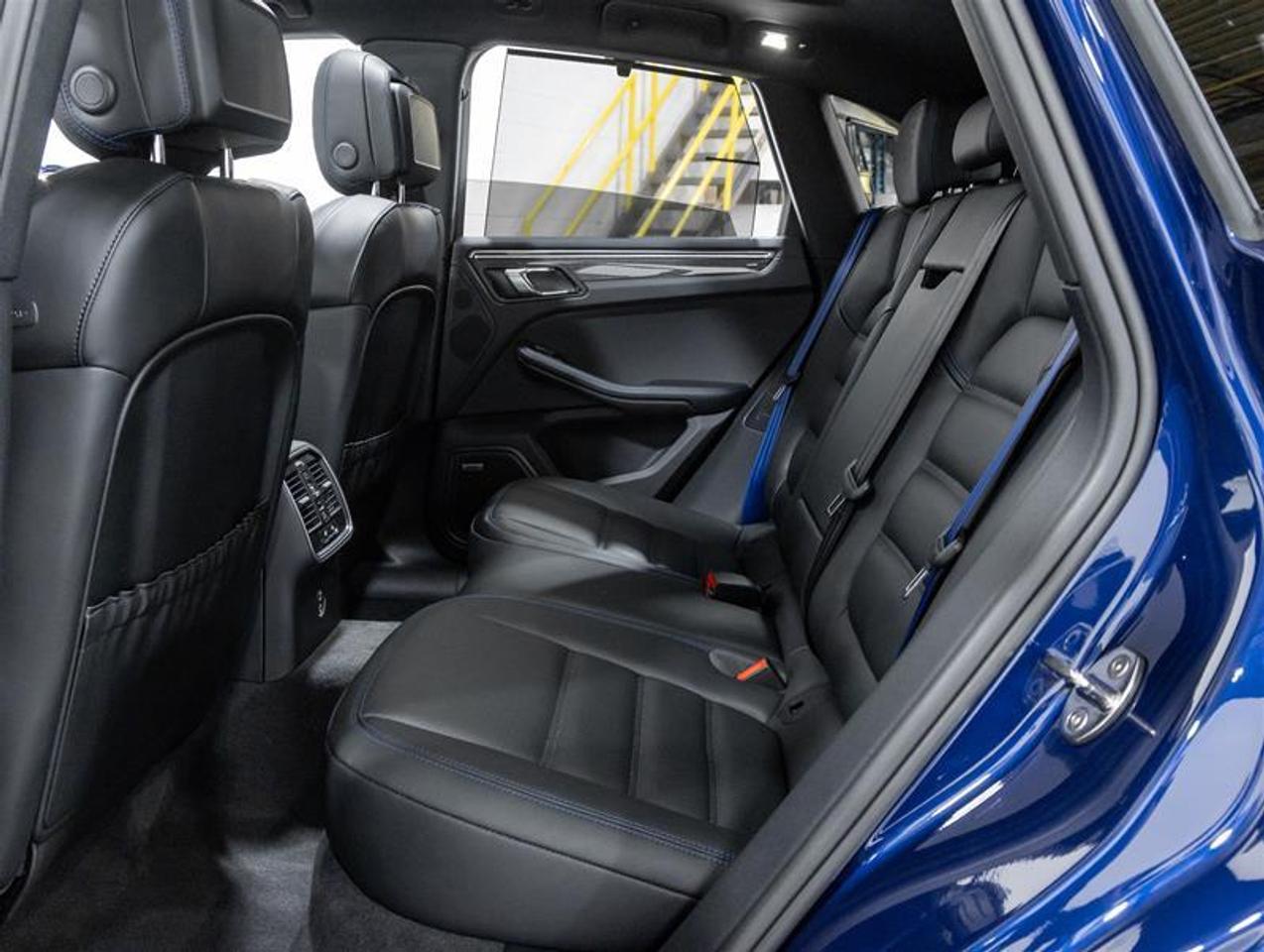 2026 Porsche Macan  Photo