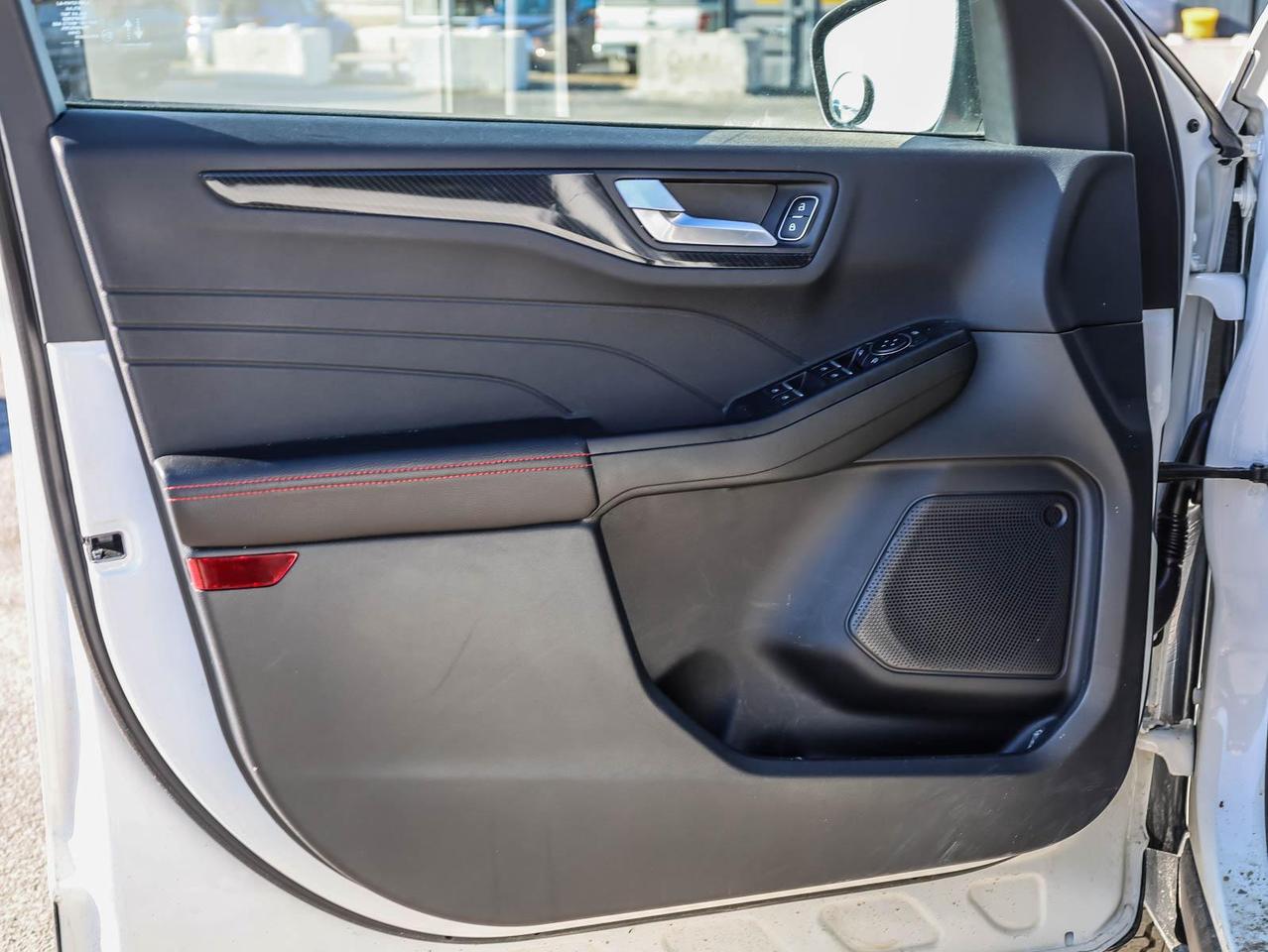 2025 Ford Escape ST-Line 4dr All-Wheel Drive Photo