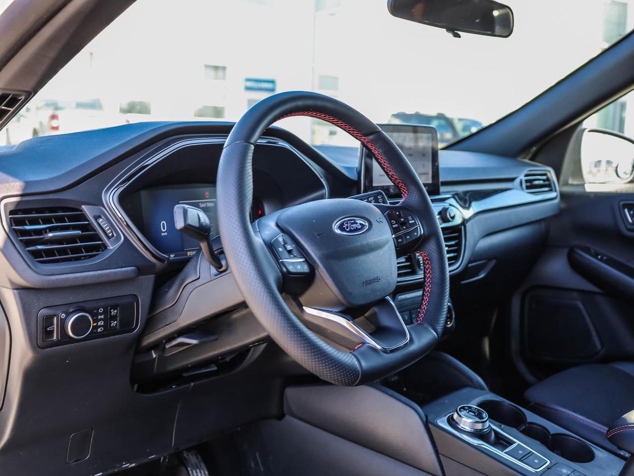 2025 Ford Escape ST-Line 4dr All-Wheel Drive Photo