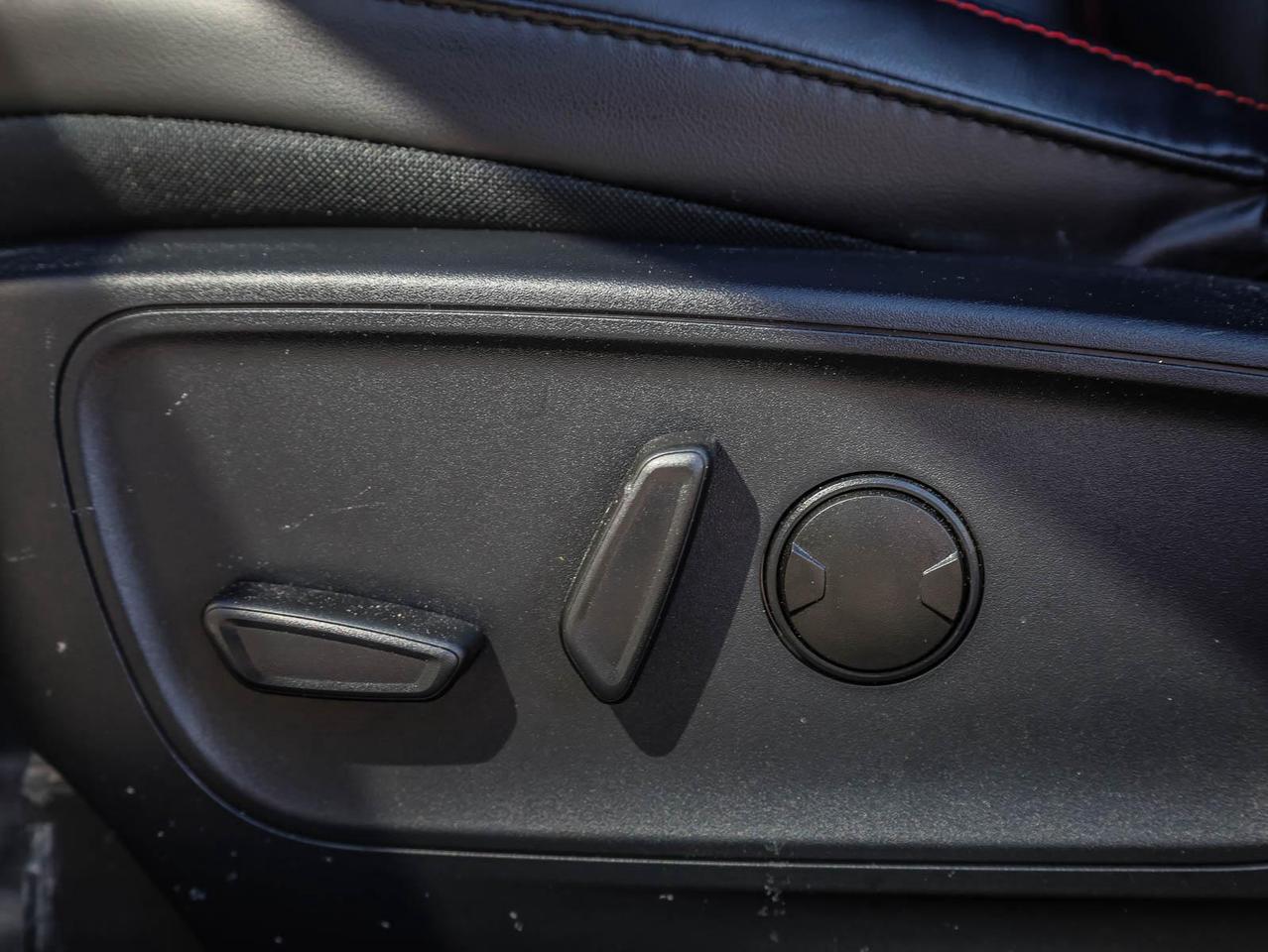 2025 Ford Escape ST-Line 4dr All-Wheel Drive Photo