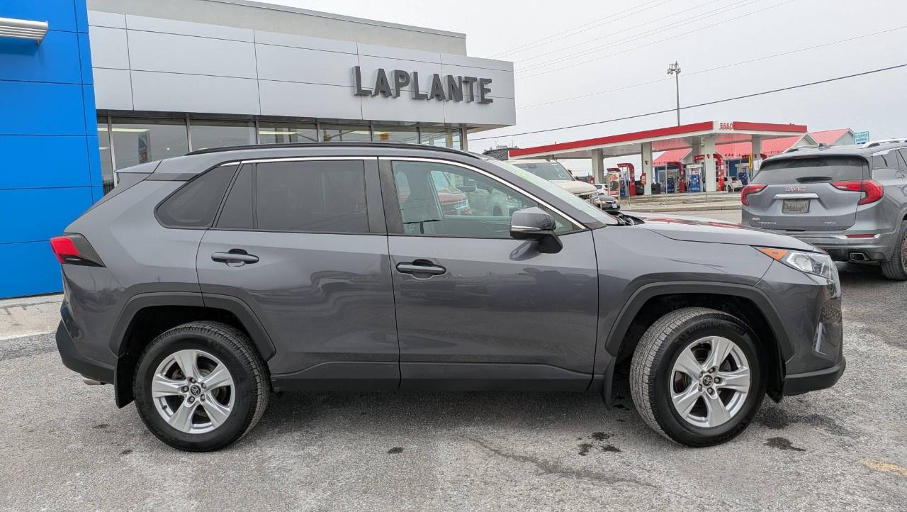 2019 Toyota RAV4 AWD XLE Photo
