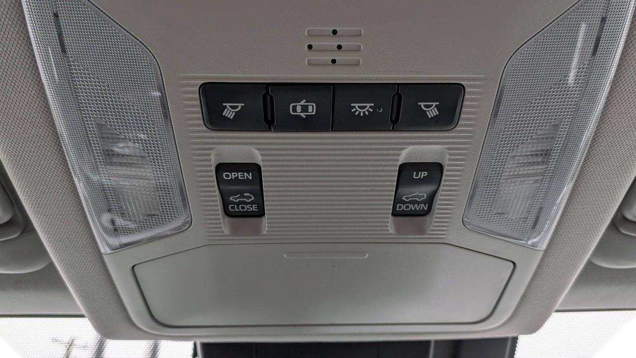 2019 Toyota RAV4 AWD XLE Photo