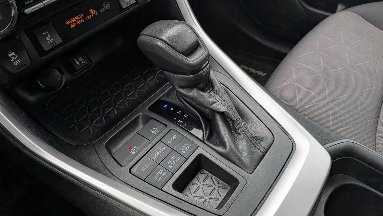 2019 Toyota RAV4 AWD XLE Photo