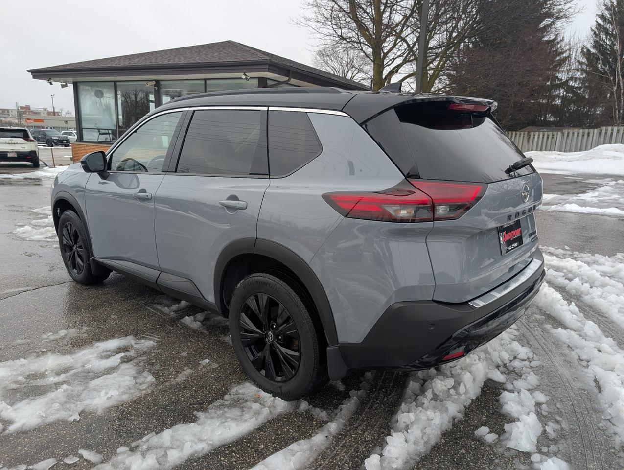 2023 Nissan Rogue SV Midnight Edition 4dr All-Wheel Drive Sport Utility Photo2