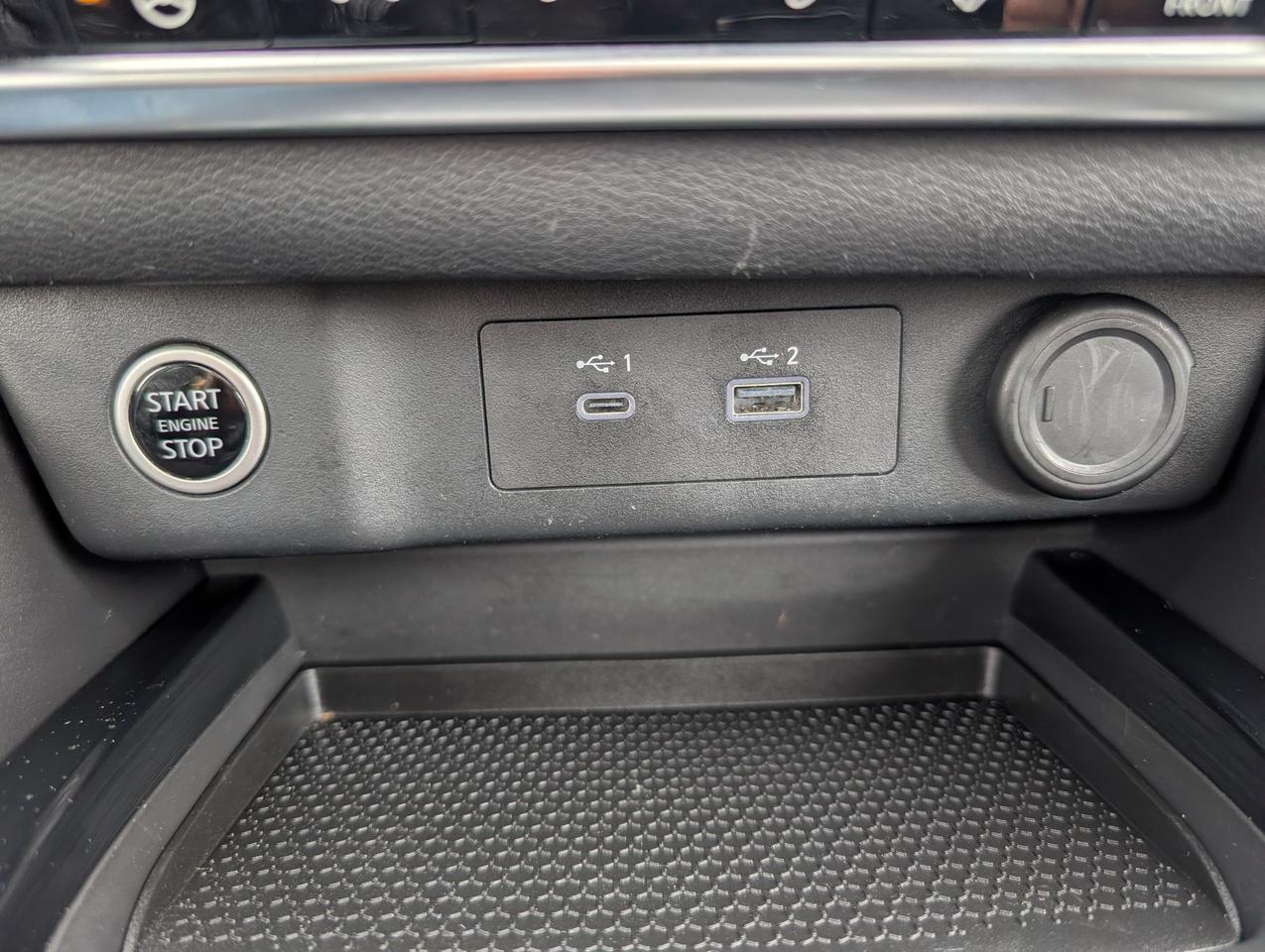 2023 Nissan Rogue SV Midnight Edition 4dr All-Wheel Drive Sport Utility Photo