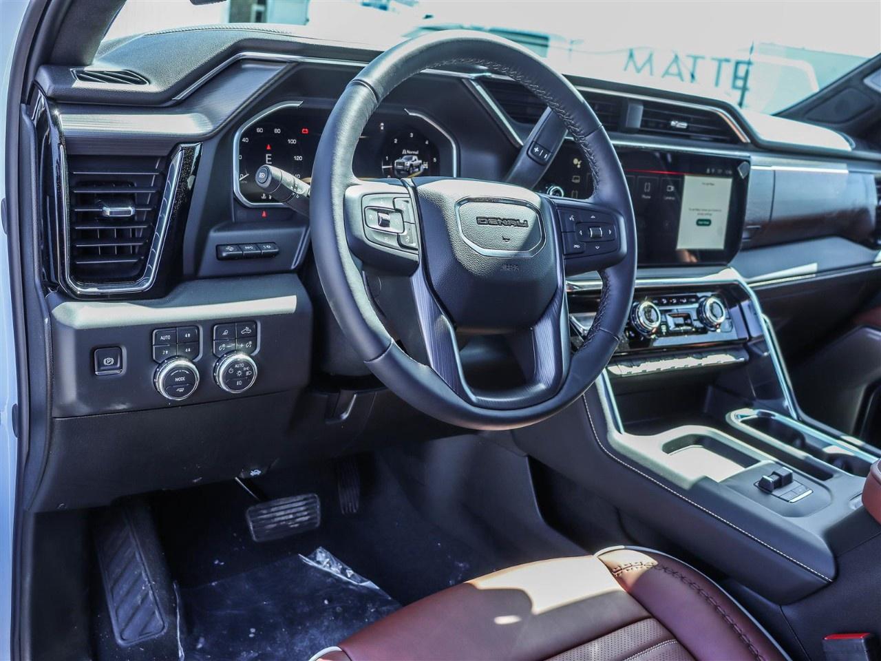 2026 GMC SIERRA 2500HD Crew Cab Standard Box 4-Wheel Drive Denali Ultimate Photo