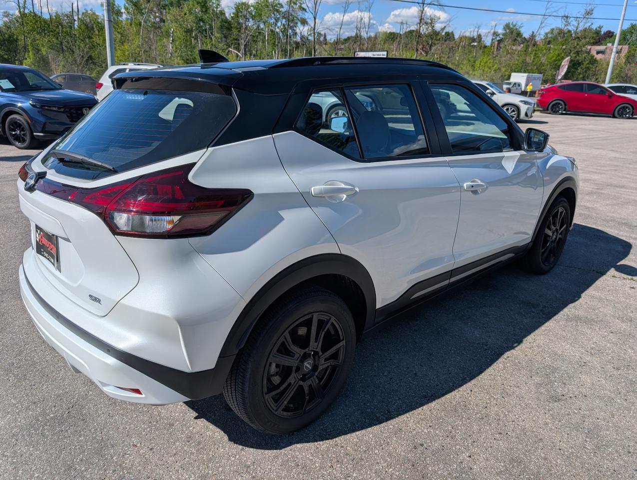 2024 Nissan Kicks SR 4dr Front-Wheel Drive Photo4