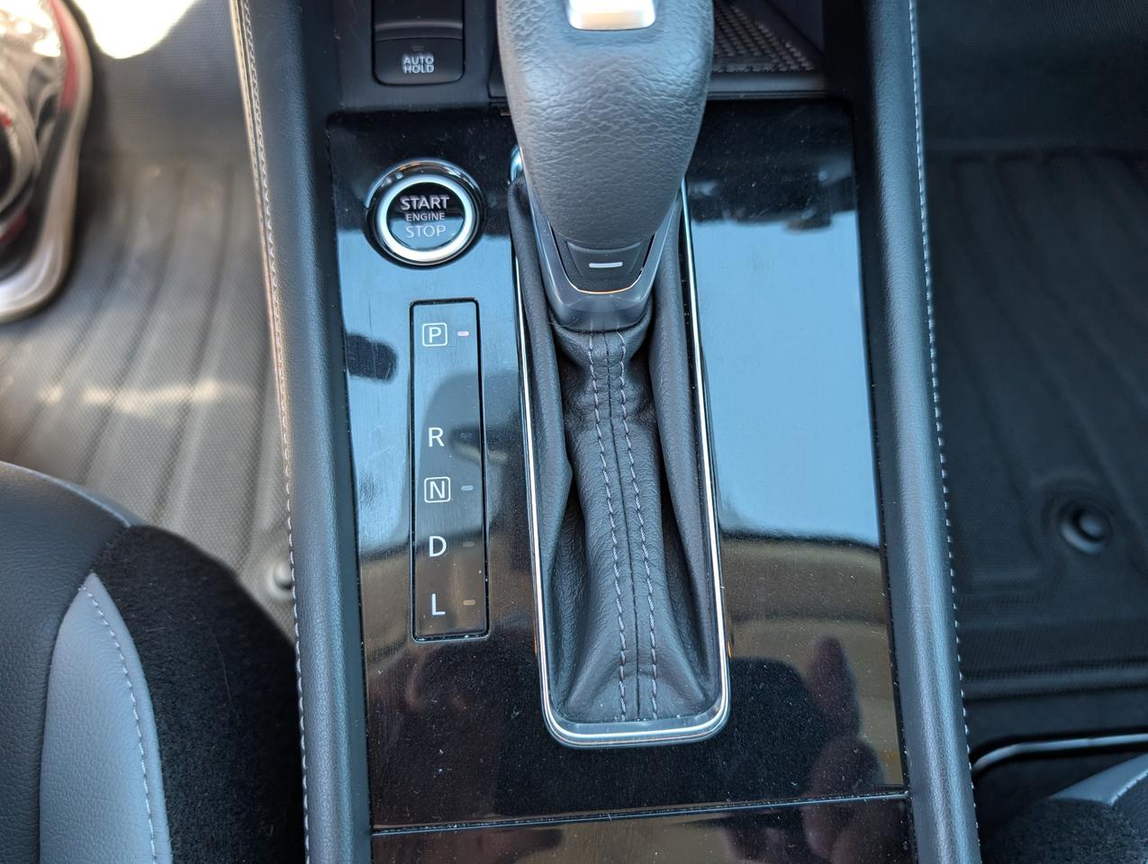 2024 Nissan Kicks SR 4dr Front-Wheel Drive Photo