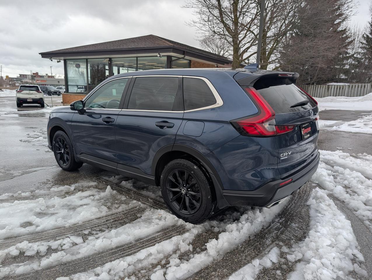 2024 Honda CR-V Hybrid EX-L 4dr All-Wheel Drive Photo2