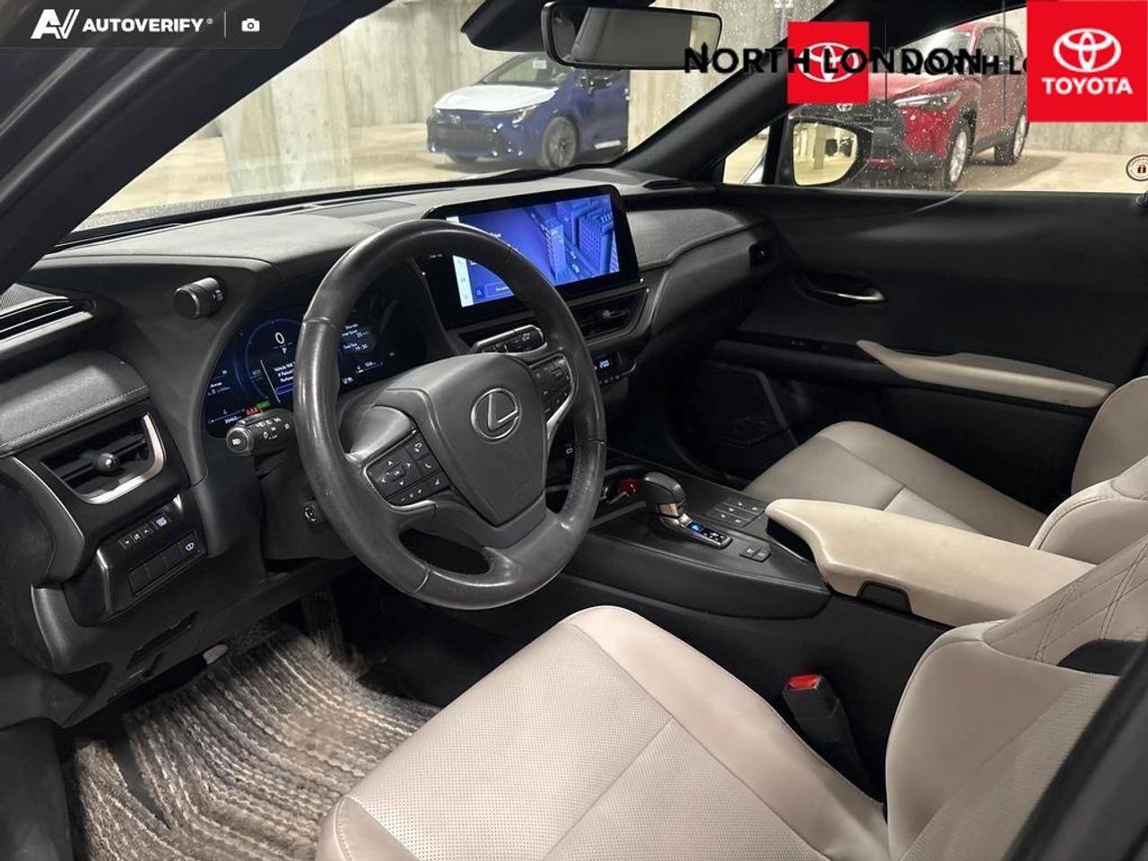 2025 Lexus UX 300H Base 4dr All-Wheel Drive Photo