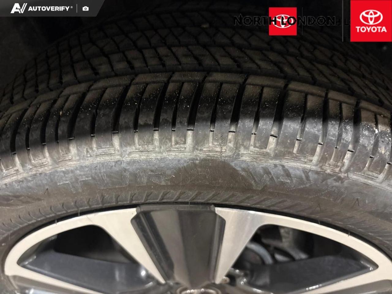 2025 Lexus UX 300H Base 4dr All-Wheel Drive Photo