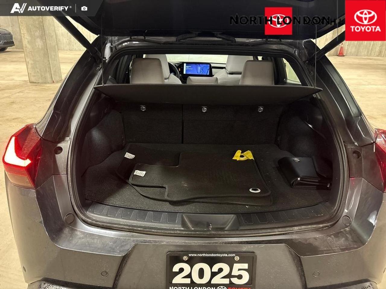 2025 Lexus UX 300H Base 4dr All-Wheel Drive Photo