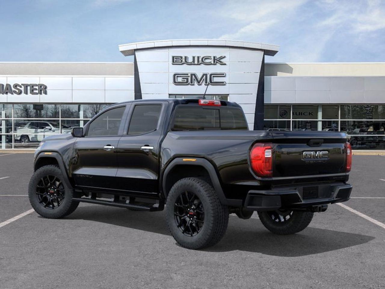 2026 GMC Canyon Crew Cab Short Box 4-Wheel Drive Denali Photo3