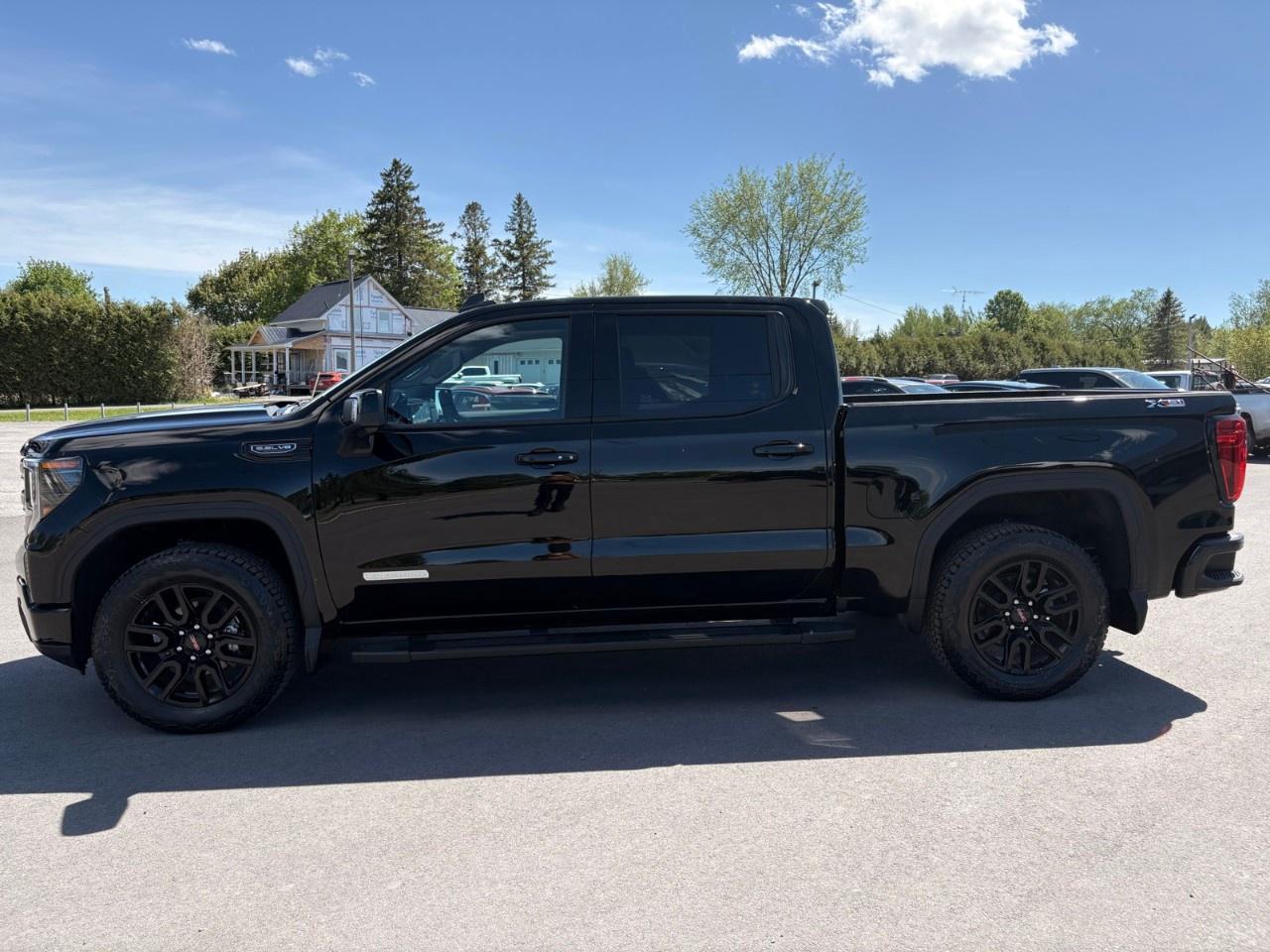 2026 GMC Sierra 1500 Crew Cab Short Box 4-Wheel Drive Elevation Photo2