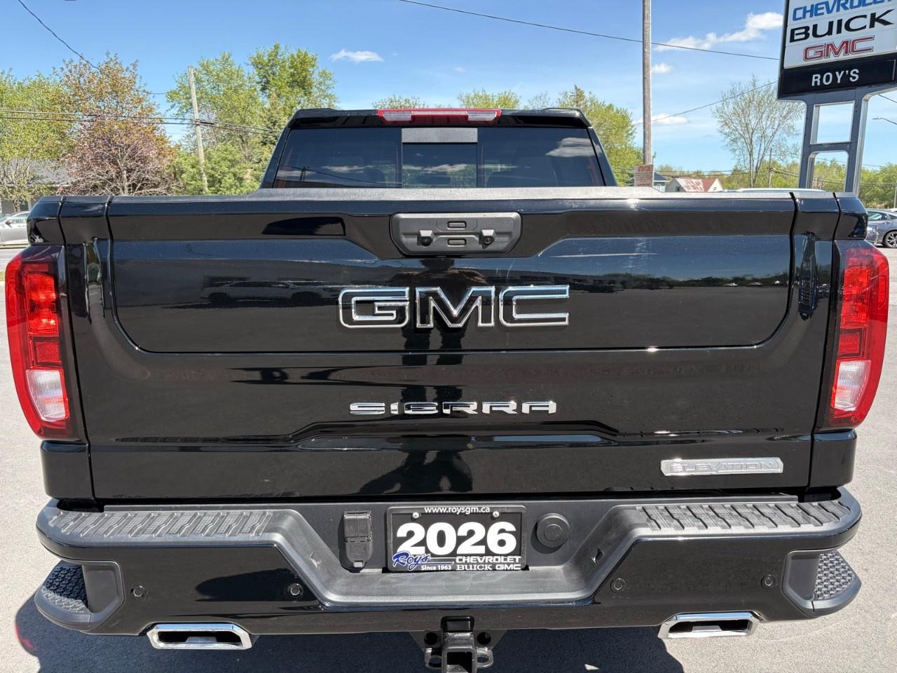 2026 GMC Sierra 1500 Crew Cab Short Box 4-Wheel Drive Elevation Photo3