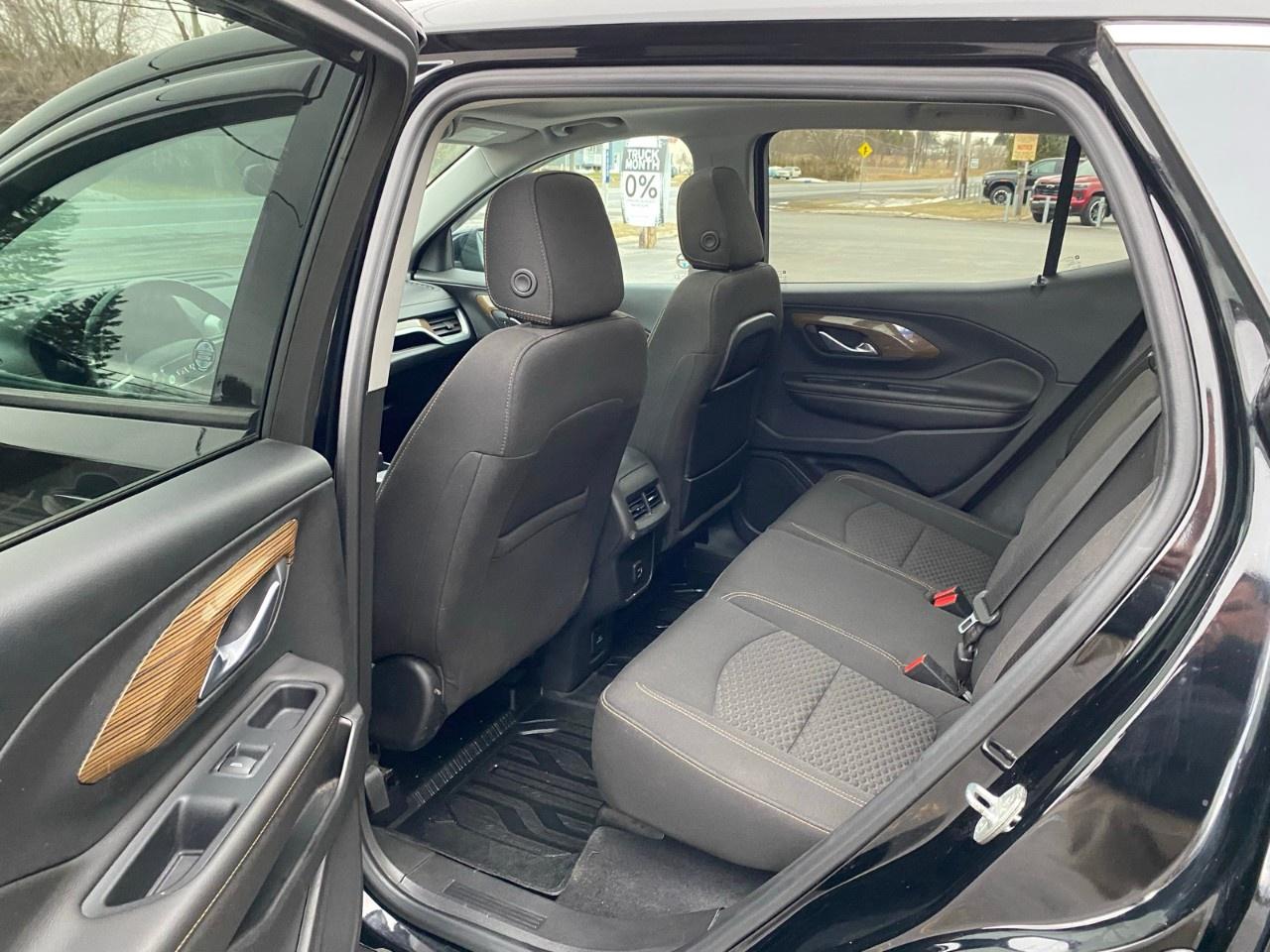 2020 GMC Terrain AWD SLE Photo