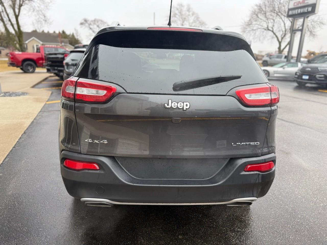 2017 Jeep Cherokee Limited 4dr 4x4 Photo