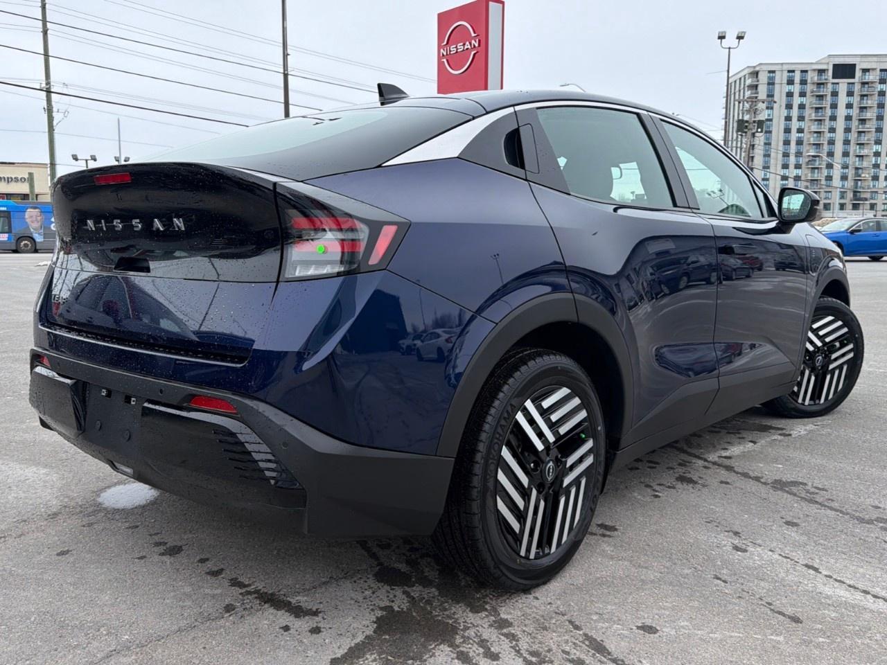 2026 Nissan Leaf SV+ FWD Photo4