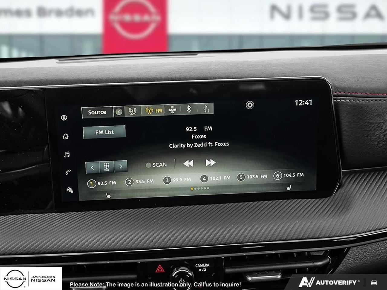 2025 Nissan Kicks SR AWD Photo