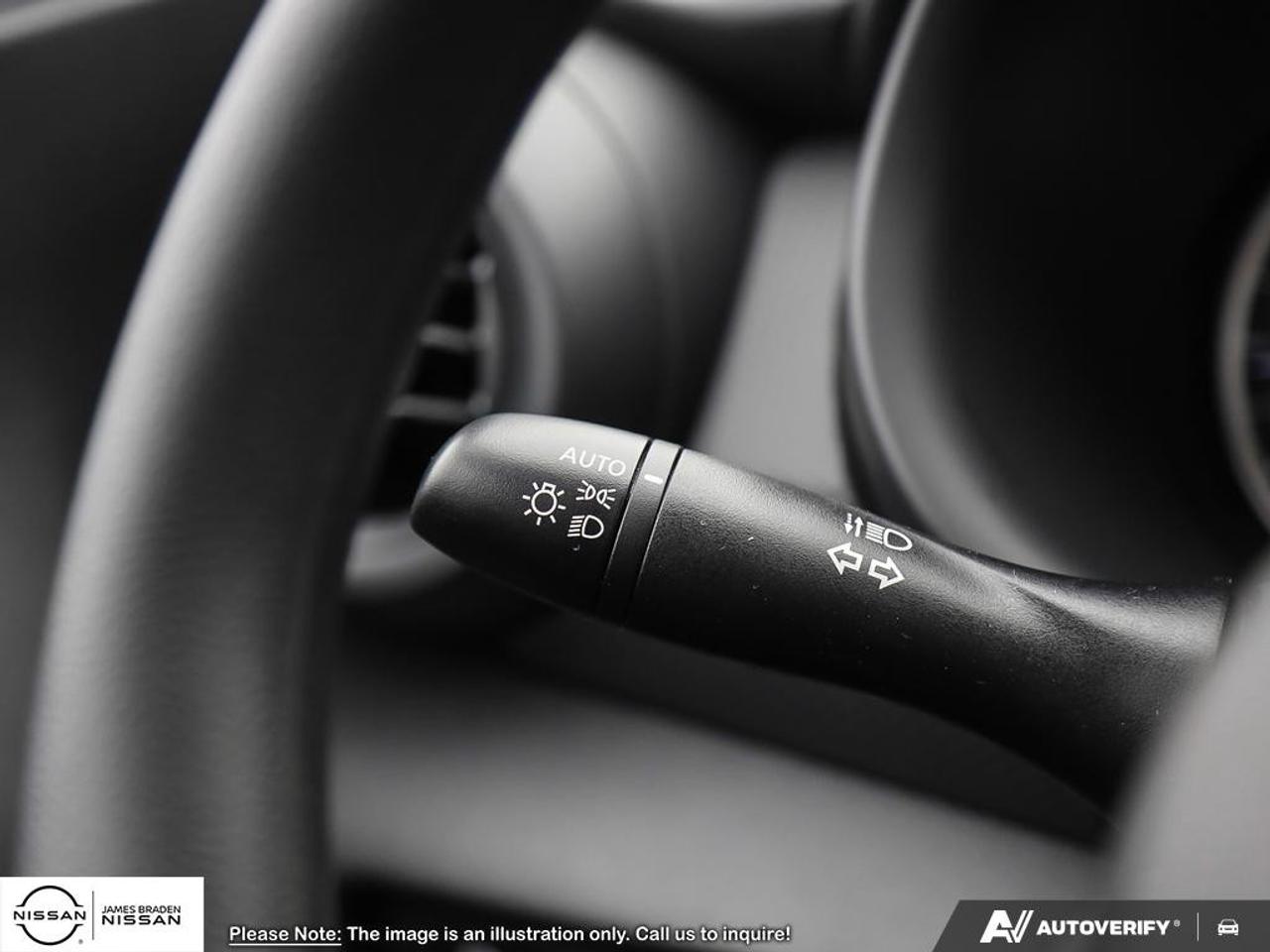 2025 Nissan Kicks Play S FWD Photo