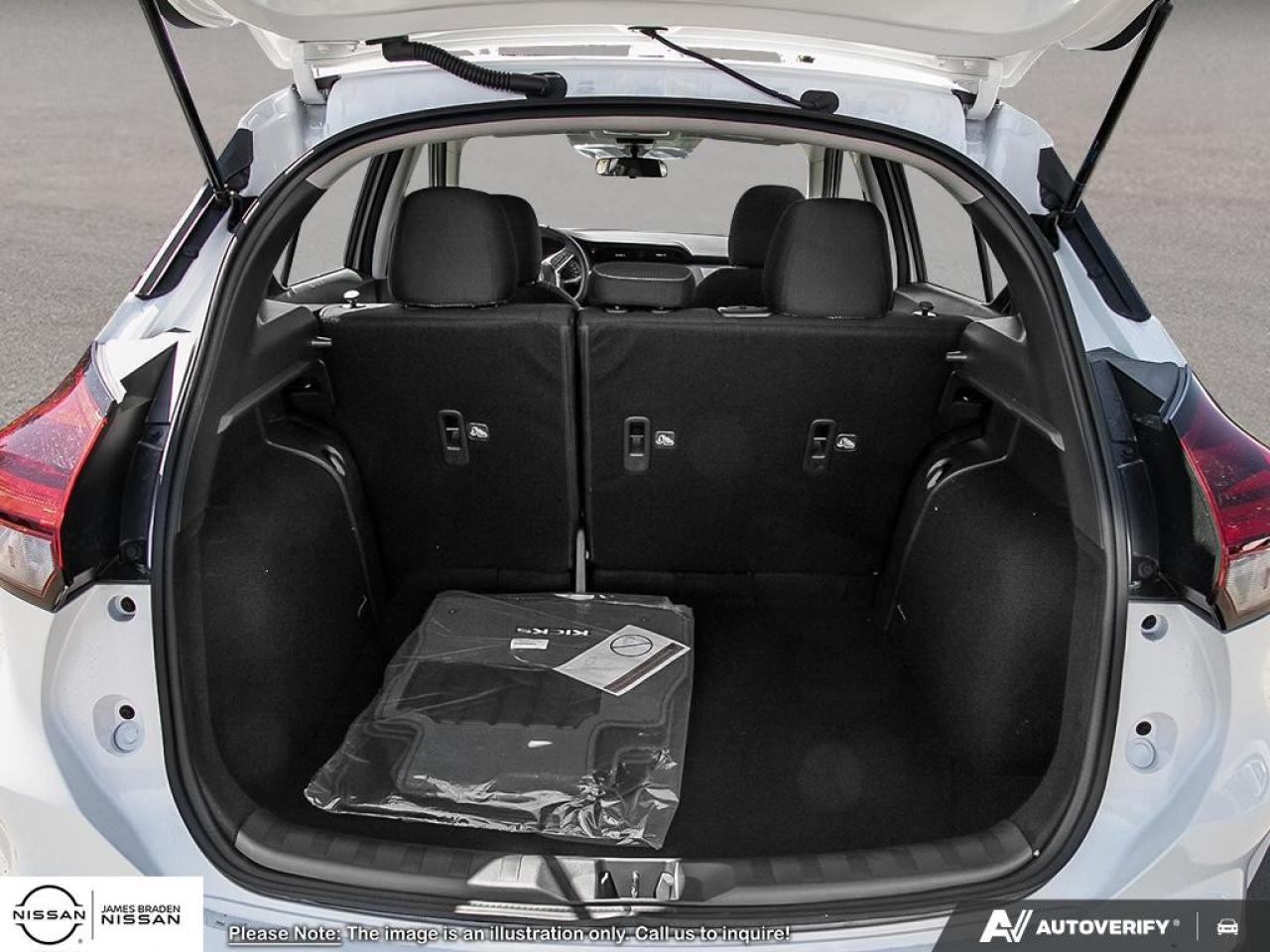 2025 Nissan Kicks Play SV FWD Photo