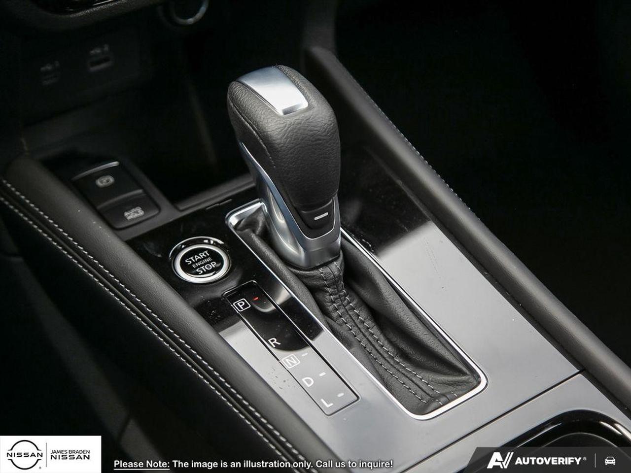 2025 Nissan Kicks Play SV FWD Photo