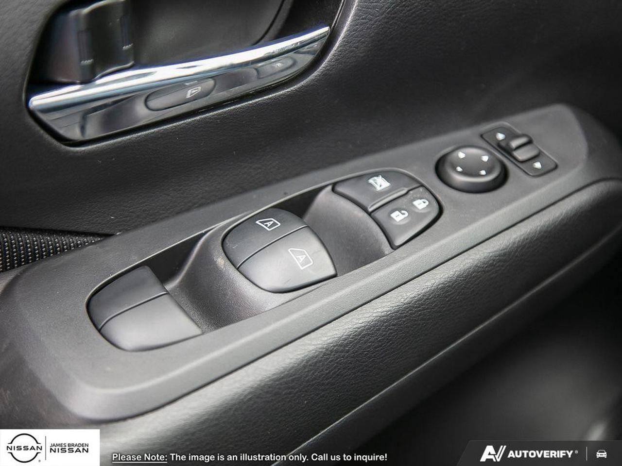 2025 Nissan Kicks Play SV FWD Photo