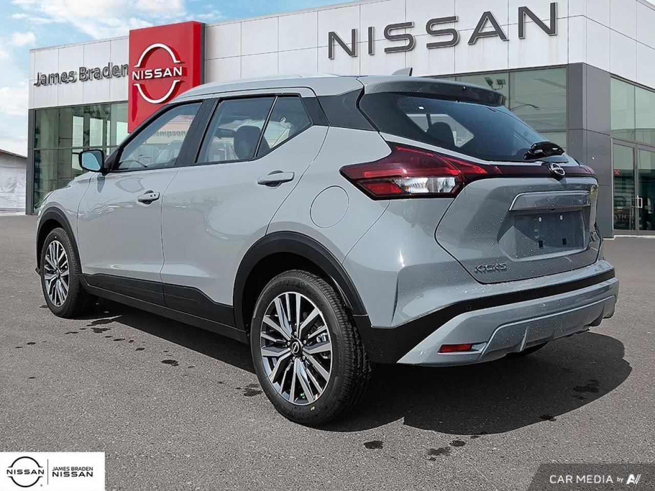 2025 Nissan Kicks Play SV FWD Photo