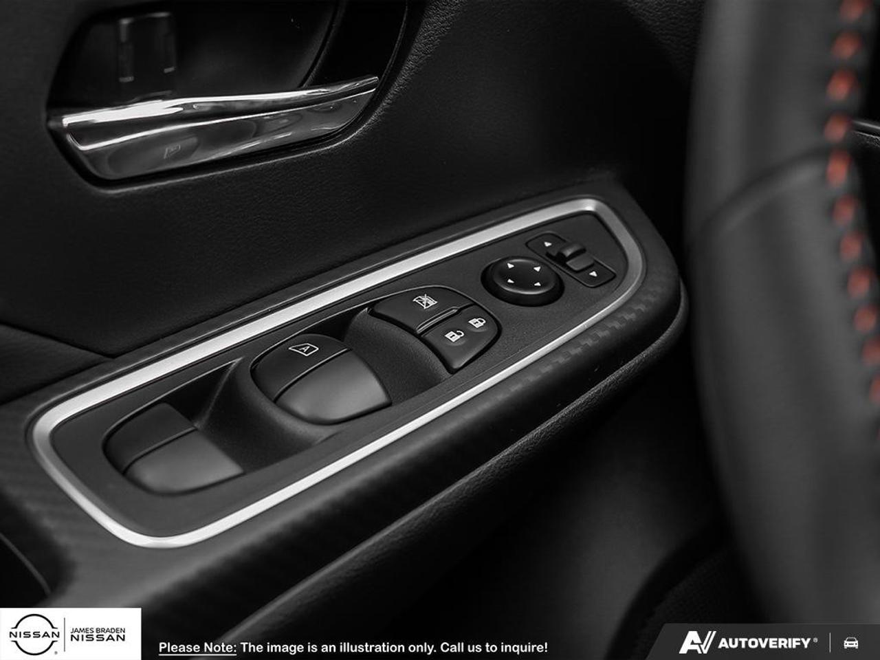 2025 Nissan Versa SR CVT Photo