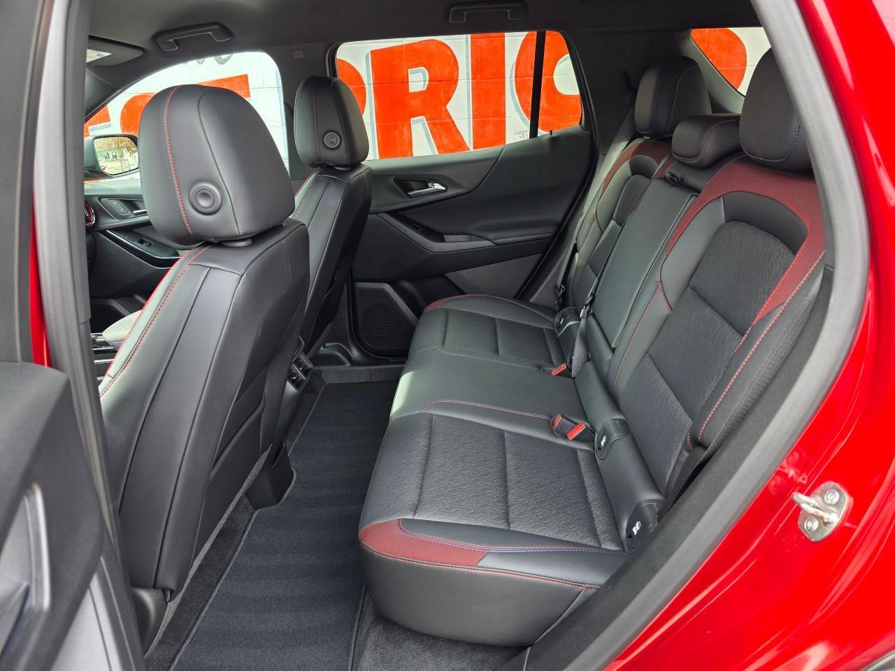 2025 Chevrolet Equinox RS 4dr All-Wheel Drive Photo