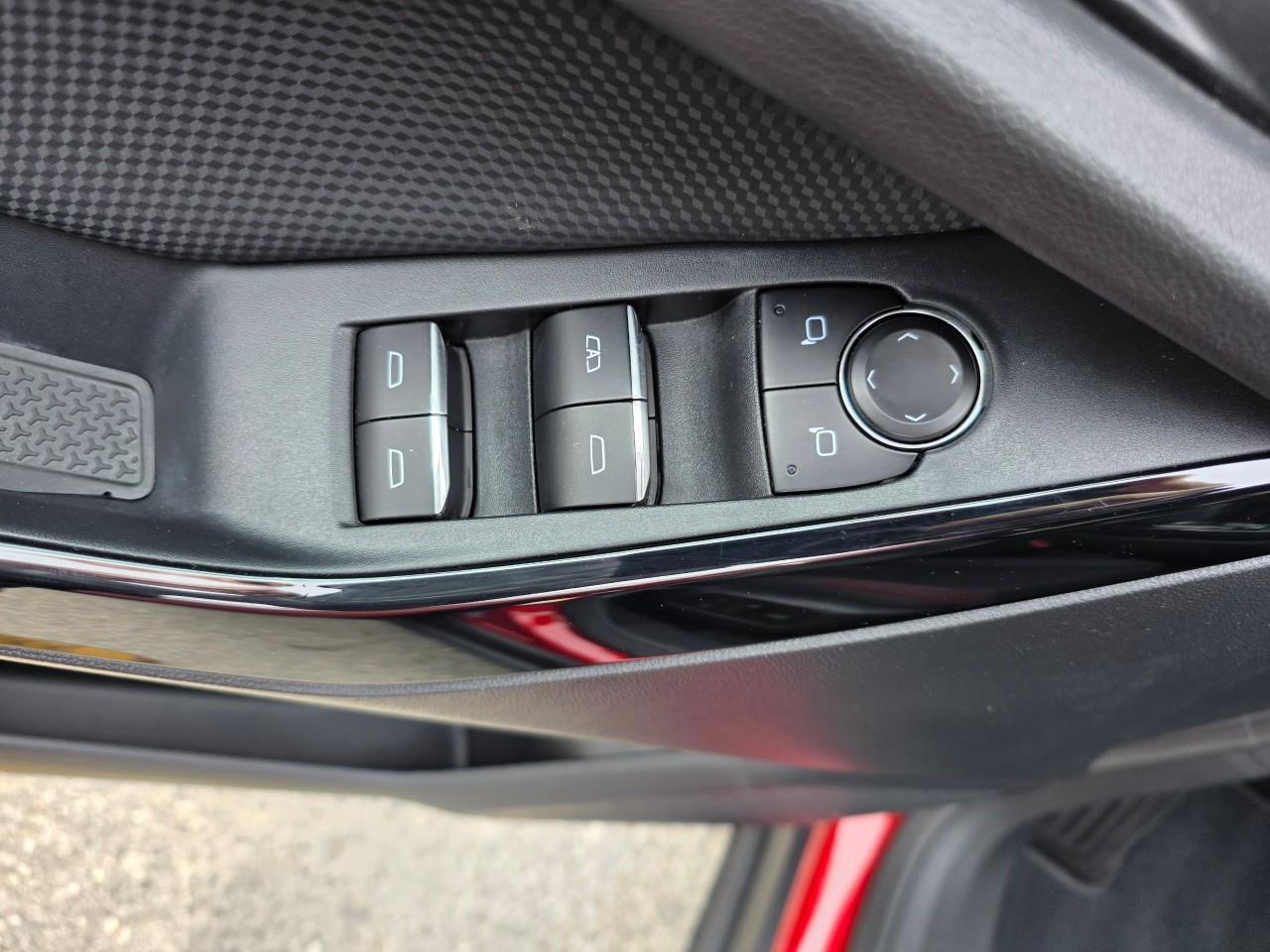 2025 Chevrolet Equinox RS 4dr All-Wheel Drive Photo