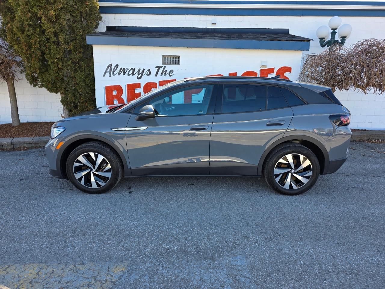 2023 Volkswagen ID.4 Pro w/SK On Battery 4dr All-Wheel Drive Photo4