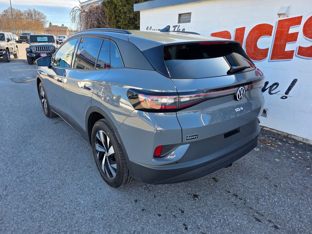 2023 Volkswagen ID.4 Pro w/SK On Battery 4dr All-Wheel Drive Photo