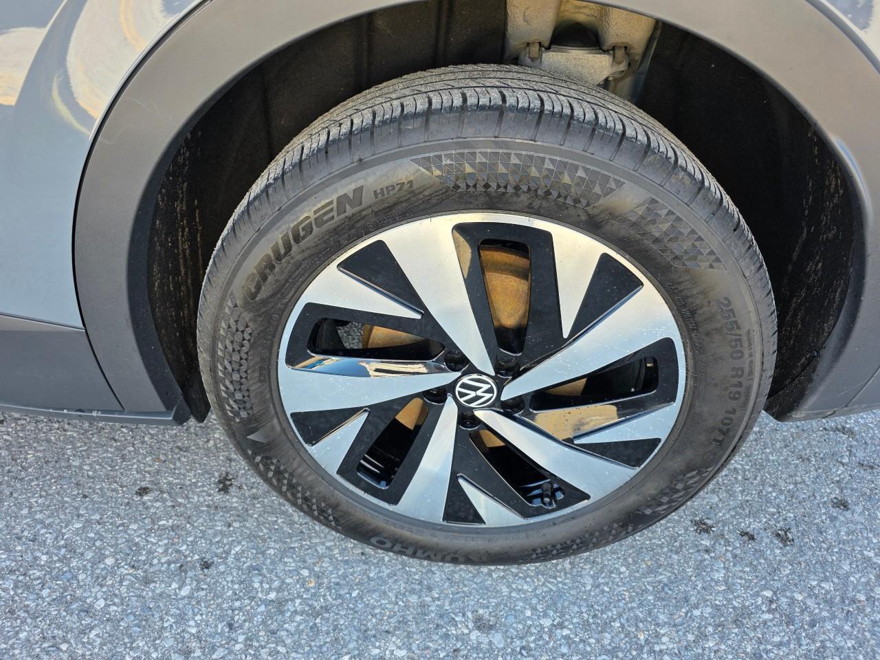 2023 Volkswagen ID.4 Pro w/SK On Battery 4dr All-Wheel Drive Photo