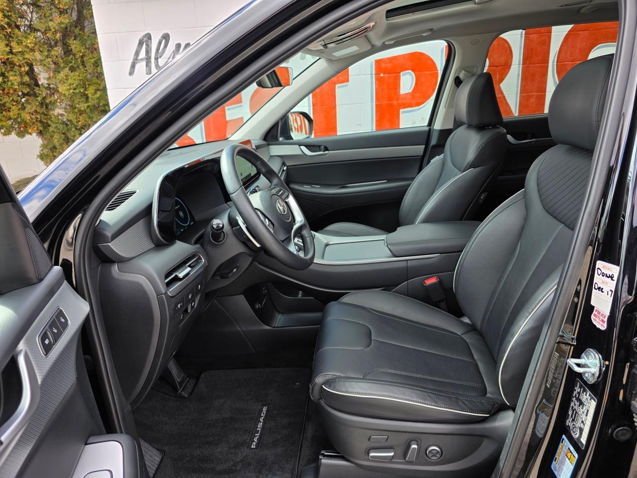 2025 Hyundai PALISADE Urban 7 Passenger 4dr All-Wheel Drive Photo