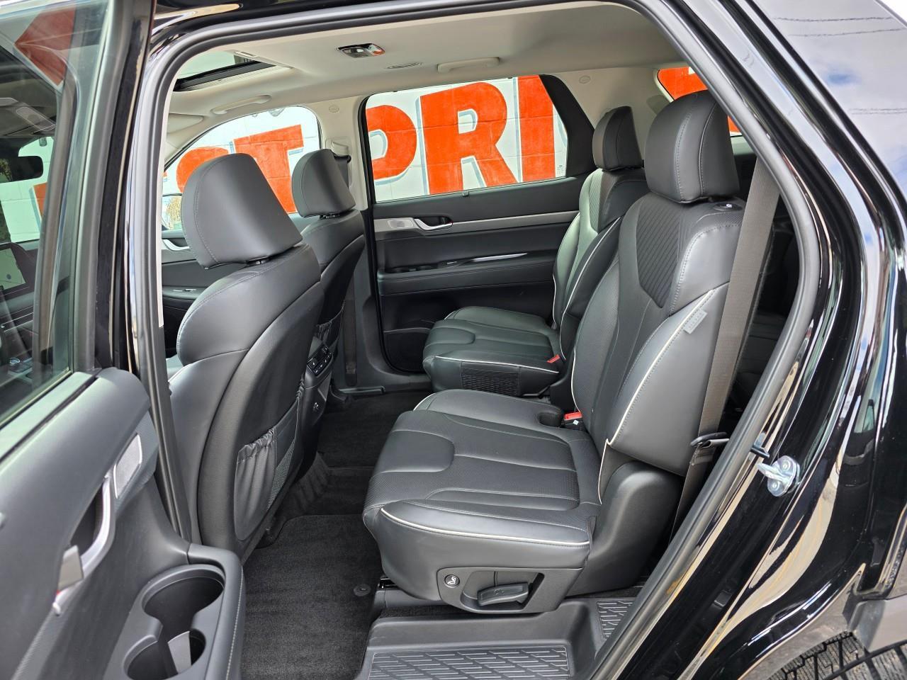 2025 Hyundai PALISADE Urban 7 Passenger 4dr All-Wheel Drive Photo