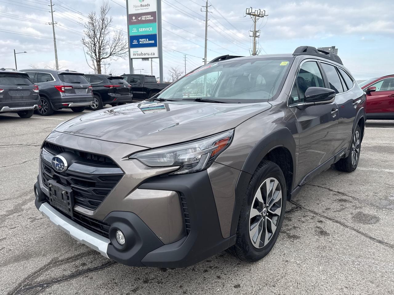 2023 Subaru Outback Limited XT 4dr All-Wheel Drive Photo2