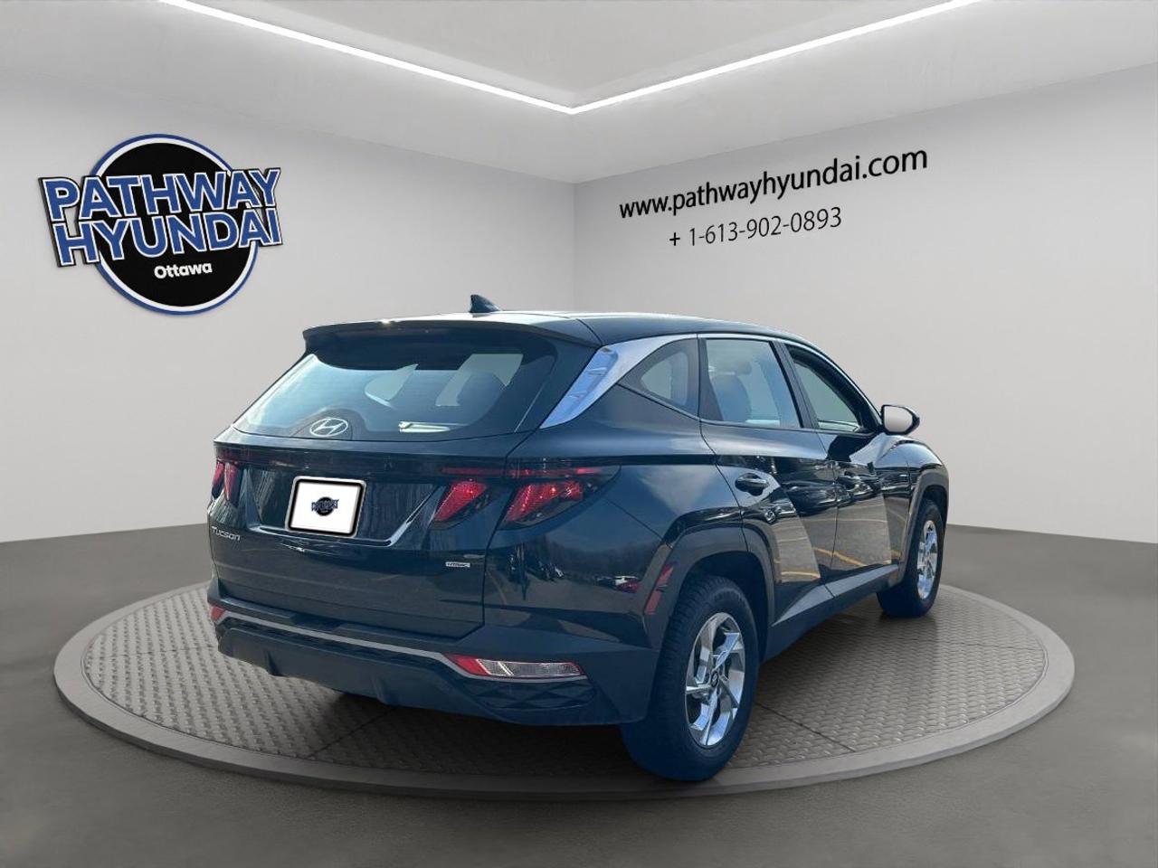 2023 Hyundai Tucson Essential | Reverse Cam | Heated Seats Photo2